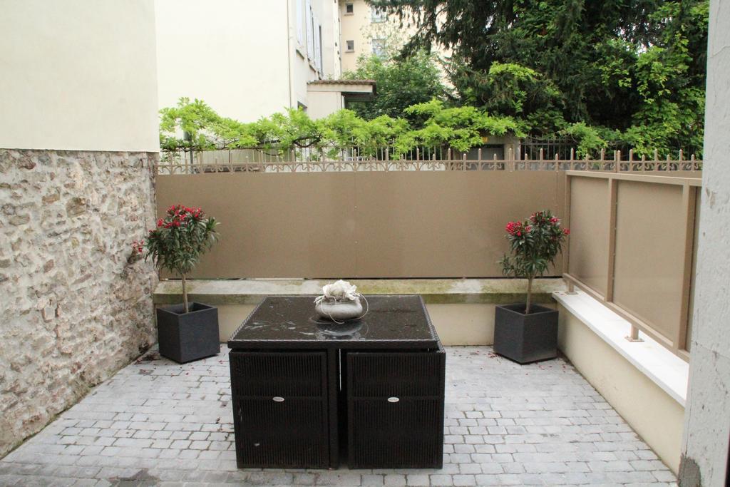 La Colombine Apartment Sainte-Colombe  Ngoại thất bức ảnh
