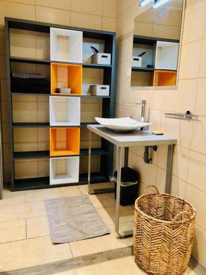 La Colombine Apartment Sainte-Colombe  Ngoại thất bức ảnh
