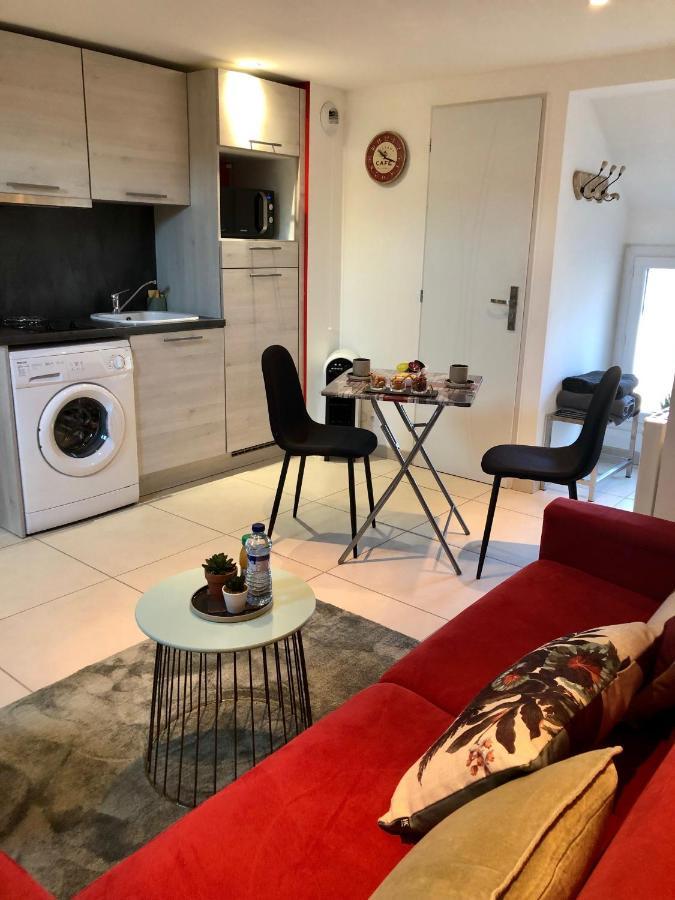 La Colombine Apartment Sainte-Colombe  Ngoại thất bức ảnh